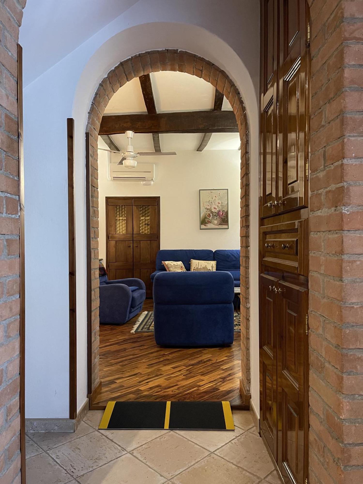 Mazzetti Country House-Vita In Campagna Con Giardino Vimignano-Chiesa Екстериор снимка