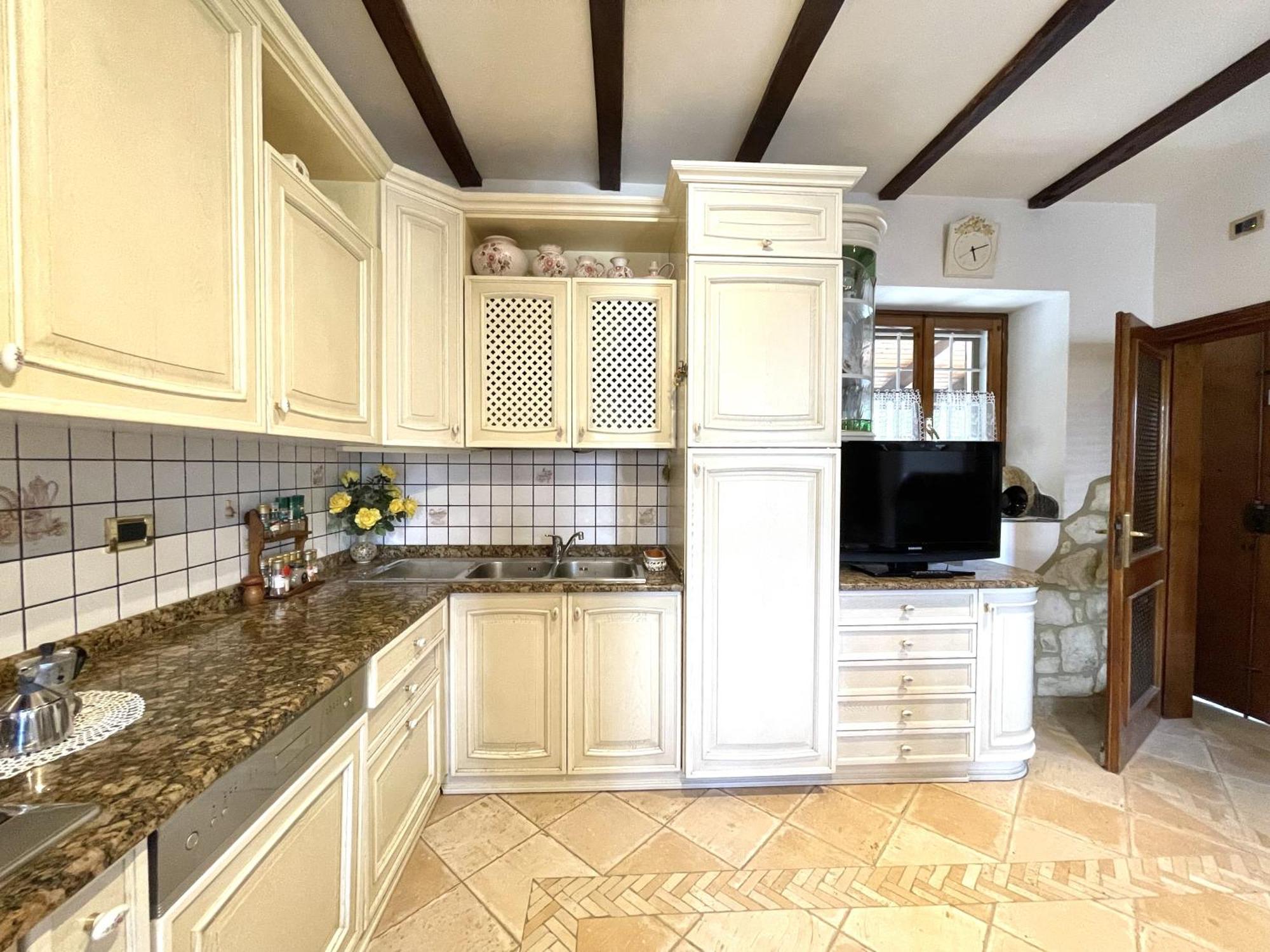 Mazzetti Country House-Vita In Campagna Con Giardino Vimignano-Chiesa Екстериор снимка
