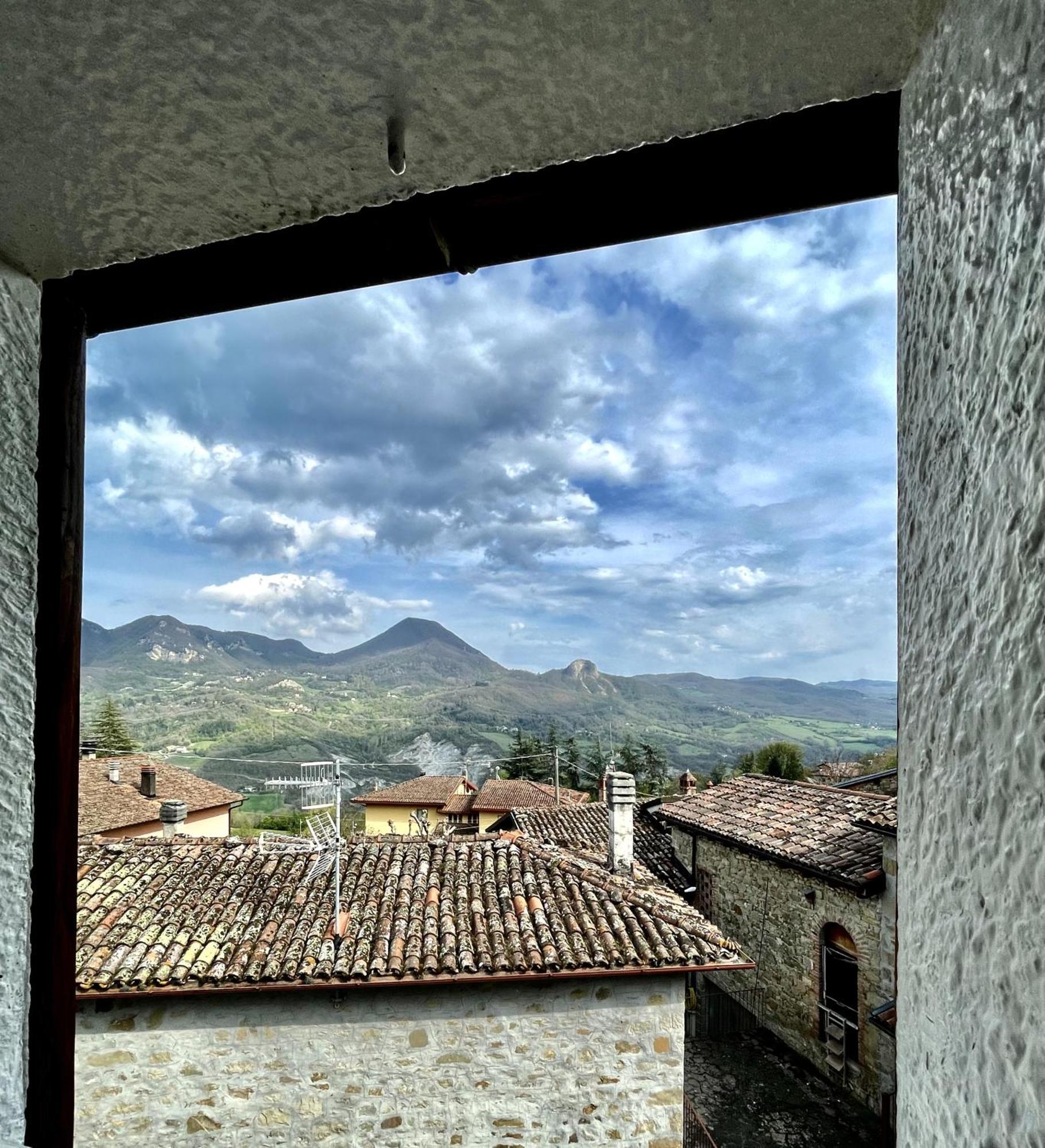 Mazzetti Country House-Vita In Campagna Con Giardino Vimignano-Chiesa Екстериор снимка